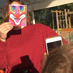 Meet your Posher, Claire